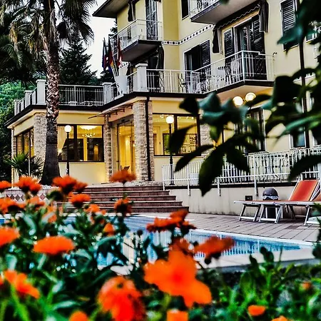 Sorriso Hotel 3*