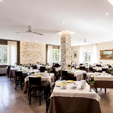 Sorriso Hotel Toscolano Maderno